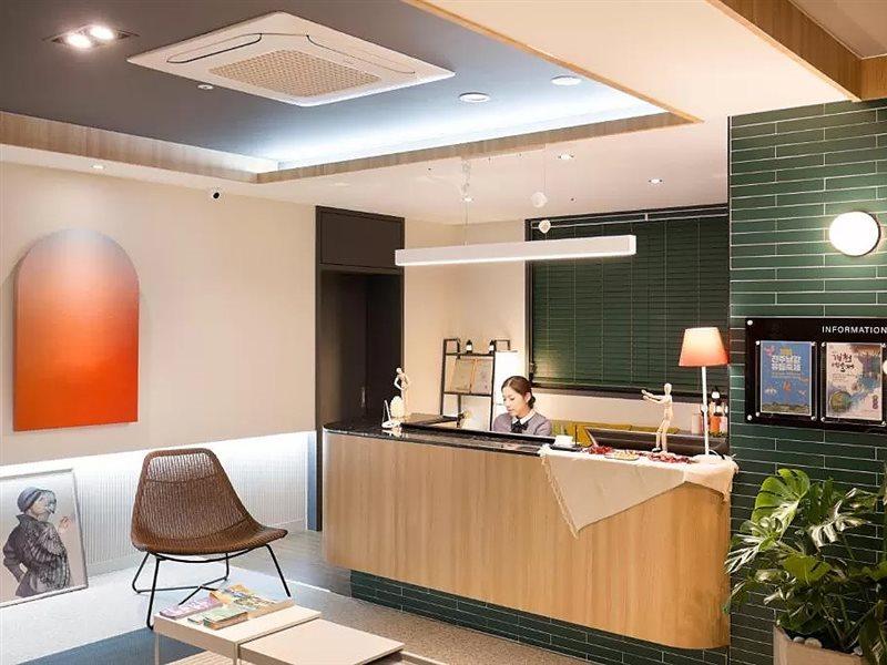 晋州棕色波点酒店 晋州市 外观 照片
